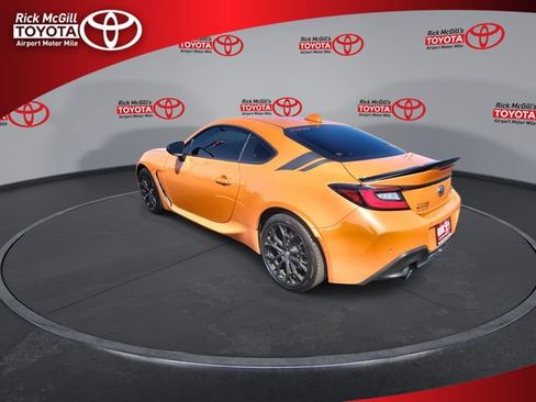 Used 2023 Toyota GR86 10th Anniversary SE RWD image 6
