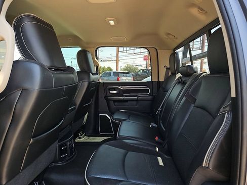 Used 2021 RAM 2500 Laramie AWD/4WD image 18