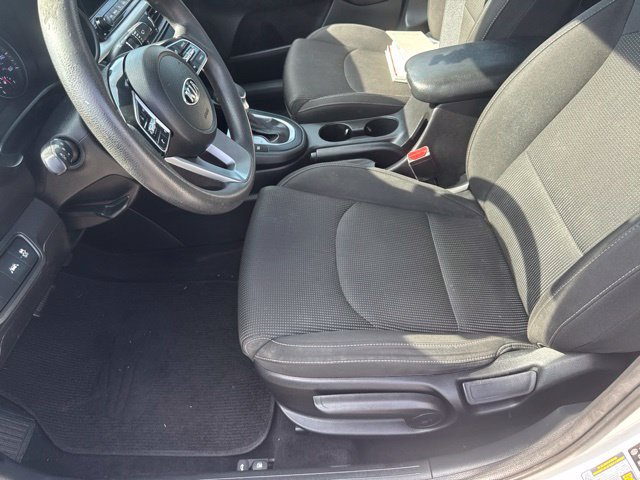 Used 2020 Kia Forte LXS FWD image 15