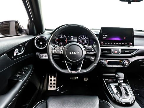 Used 2023 Kia Forte GT-Line w/ GT-Line Premium Package image 6