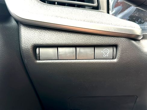 New 2026 Nissan Kicks SV w/ Charging Package FWD image 25