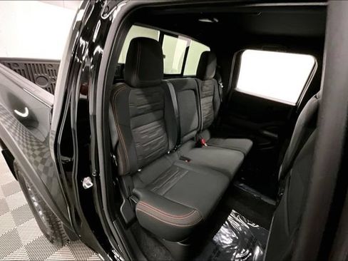 New 2026 Nissan Frontier PRO-4X w/ Pro-4x Convenience Package AWD/4WD image 36