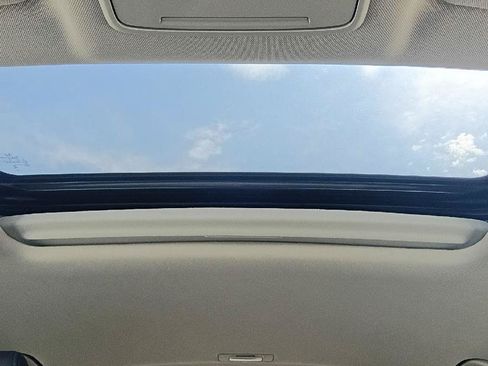 Used 2025 Honda CR-V EX-L image 21