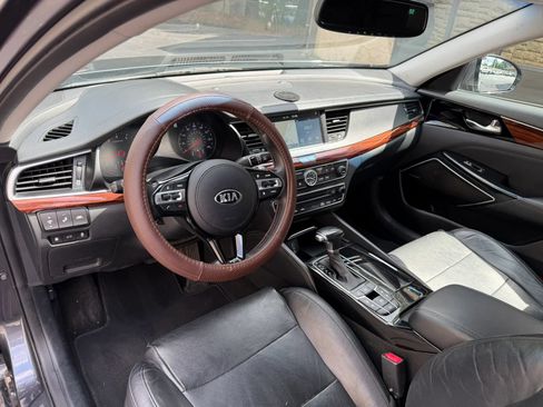 Used 2017 Kia Cadenza Technology FWD image 21