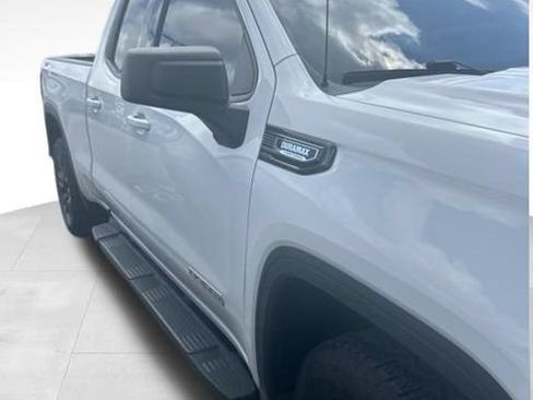 Used 2022 GMC Sierra 1500 Elevation w/ X31 Off-Road Package AWD/4WD image 5