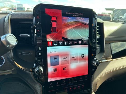 Used 2025 RAM 3500 Longhorn image 30