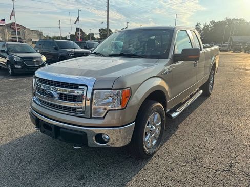 Used 2013 Ford F150 XLT w/ Luxury Equipment Group AWD/4WD image 3