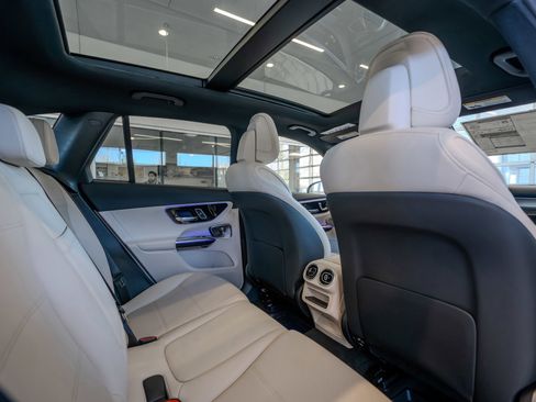 New 2026 Mercedes-Benz GLC 300 4MATIC image 28