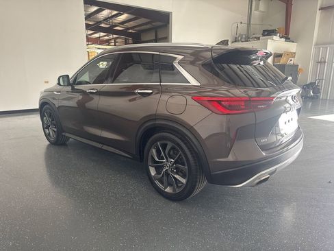 Used 2019 INFINITI QX50 Essential image 6