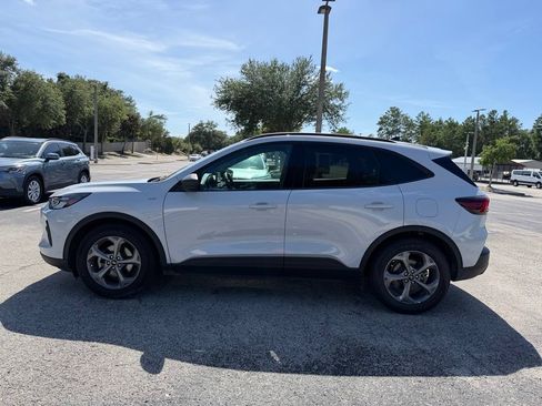 Used 2025 Ford Escape ST-Line FWD image 4
