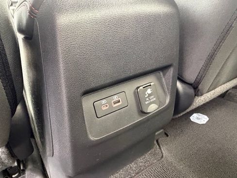 Used 2023 Nissan Frontier PRO-4X AWD/4WD image 21