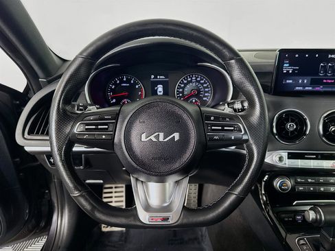 Certified 2022 Kia Stinger GT-Line image 12