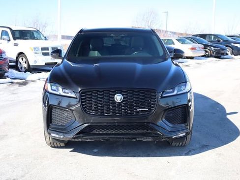 Used 2024 Jaguar F-PACE R-Dynamic S image 3