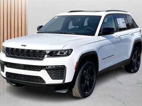 New 2026 Jeep Grand Cherokee Limited w/ Limited Altitude Package AWD/4WD image 4