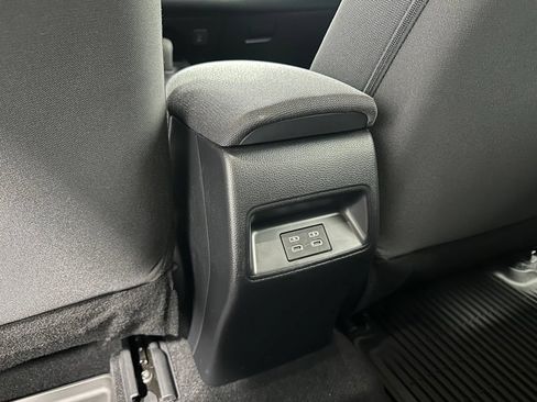 Used 2026 Toyota Corolla LE FWD image 47