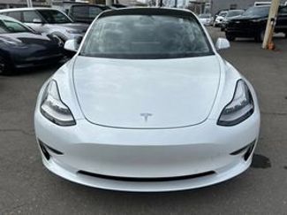 Used 2020 Tesla Model 3 Standard Range Plus video 2