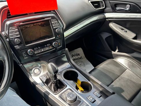 Used 2020 Nissan Maxima 3.5 SV w/ Floor Mat Group image 8