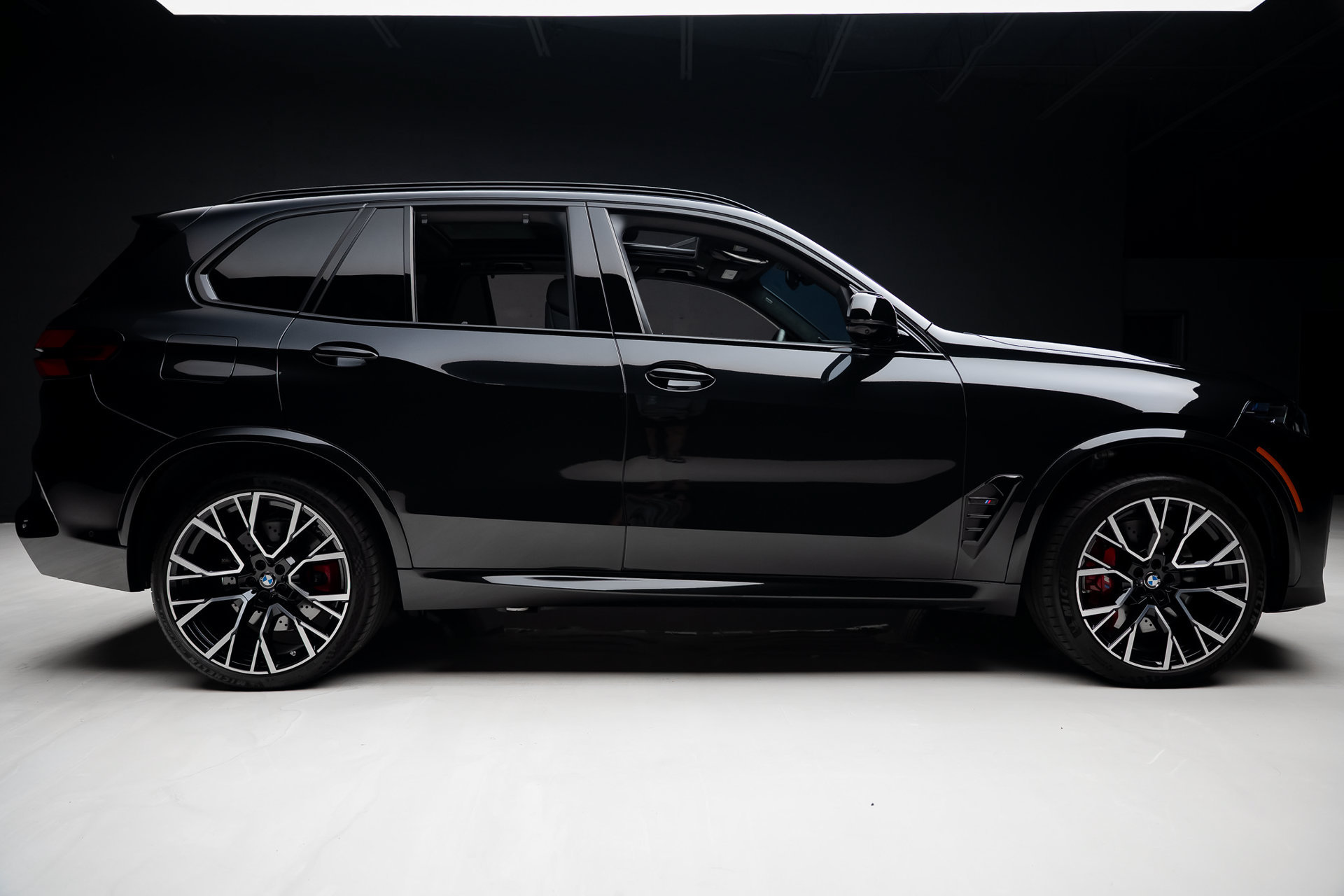 Used 2024 BMW X5 M Competition w/ Executive Package AWD/4WD image 37