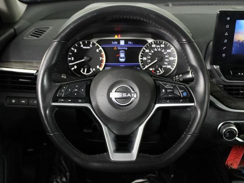 Certified 2023 Nissan Altima 2.5 SV w/ SV Premium Package FWD image 15