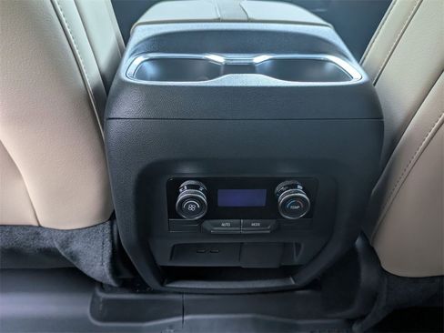 New 2026 Buick Enclave Preferred w/ Power Package image 10