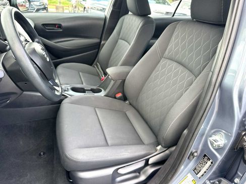 Used 2026 Toyota Corolla LE FWD image 17