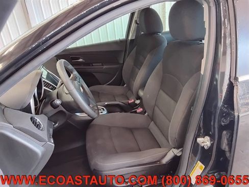 Used 2016 Chevrolet Cruze LT image 10