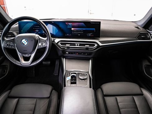 Used 2023 BMW i4 eDrive40 w/ Premium Package image 33