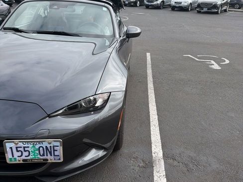 Used 2023 MAZDA MX-5 Miata Grand Touring RWD image 1
