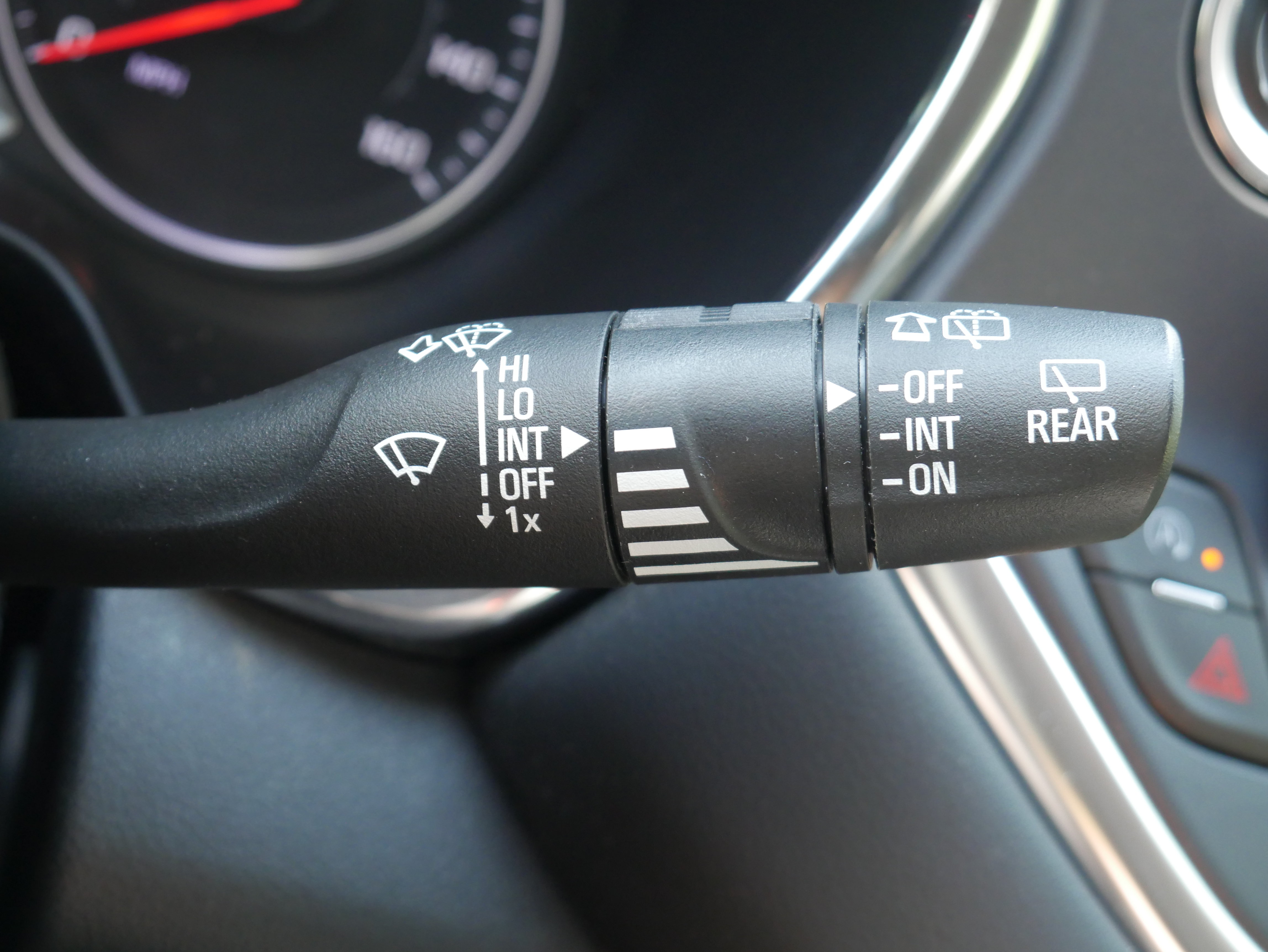 Used 2024 Chevrolet Blazer LT w/ Convenience Package AWD/4WD image 26