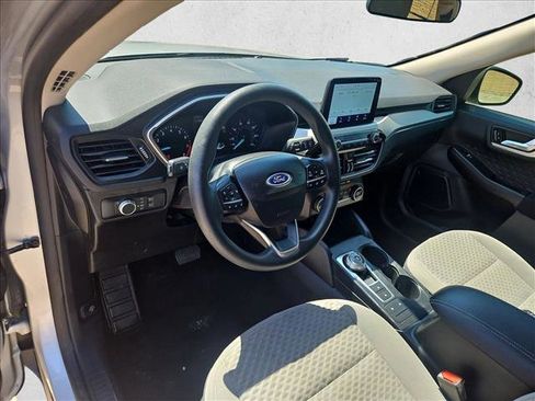 Used 2020 Ford Escape SE FWD image 18