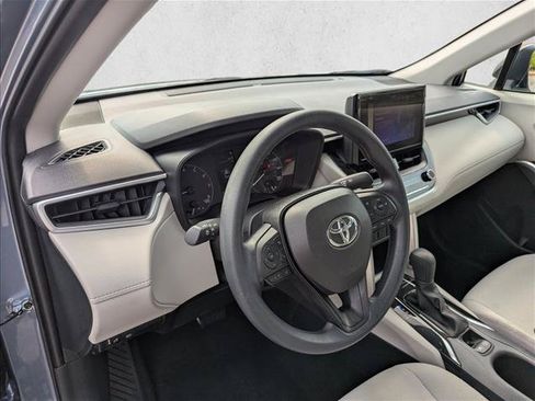 Used 2024 Toyota Corolla Cross L FWD image 12
