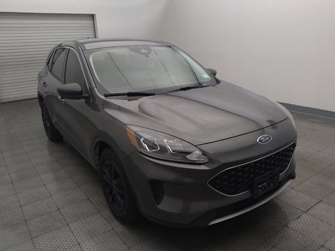 Used 2022 Ford Escape SE FWD image 13