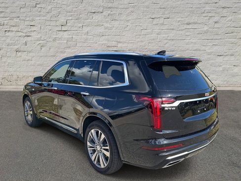 Certified 2025 Cadillac XT6 Premium Luxury image 3