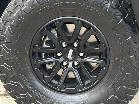 Used 2024 Ford F150 Raptor image 11