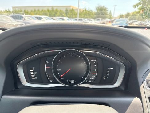 Used 2017 Volvo XC60 T5 Dynamic w/ Preferred Option Package AWD/4WD image 21