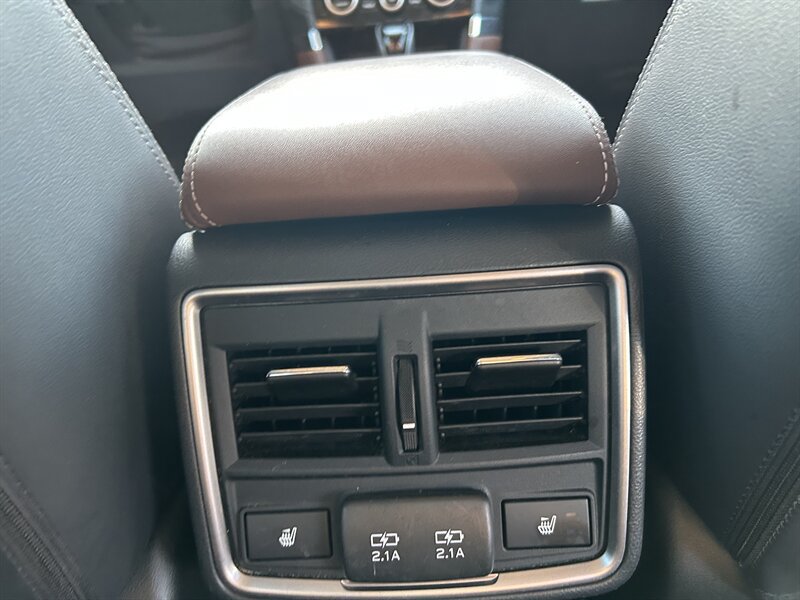 Used 2023 Subaru Forester Touring AWD/4WD image 9