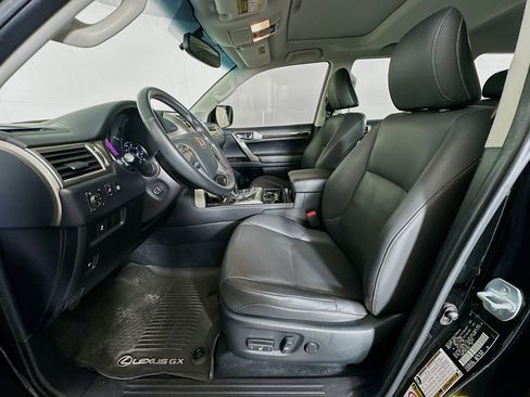 Used 2017 Lexus GX 460 image 13