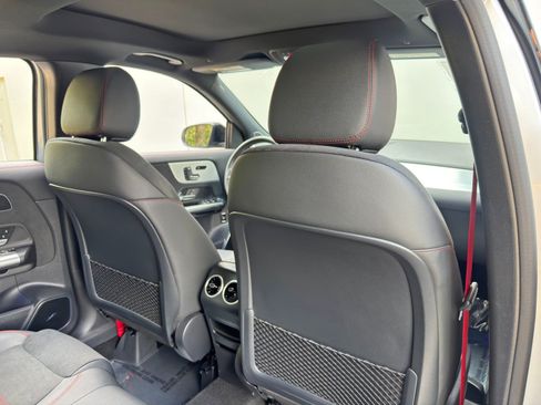 Used 2025 Mercedes-Benz GLA 35 AMG 4MATIC w/ Exclusive Trim Package image 41