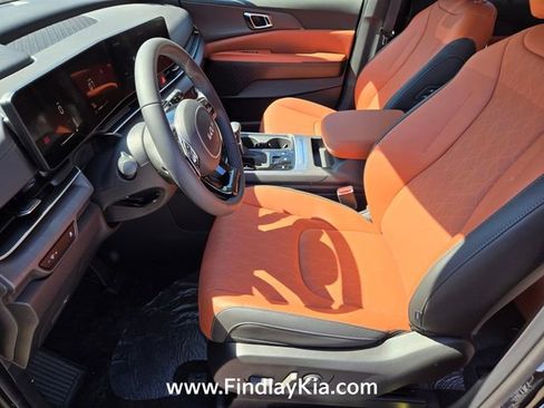 New 2026 Kia Carnival EX FWD image 10
