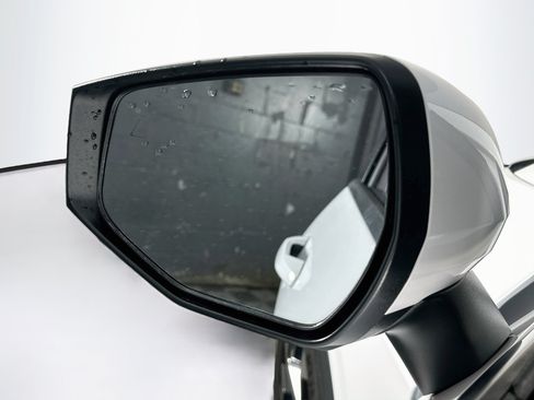 Used 2024 Kia Sportage EX FWD image 16