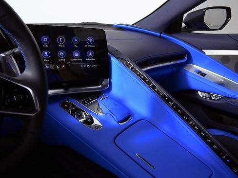 Used 2023 Chevrolet Corvette Stingray Premium Conv w/ Z51 Performance Package RWD image 26