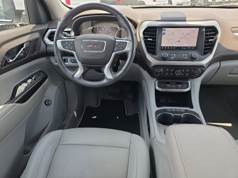 Used 2021 GMC Acadia SLT w/ Technology Package FWD image 14
