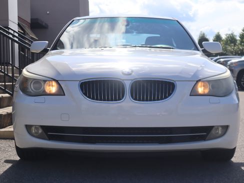 Used 2009 BMW 528i Sedan RWD image 4
