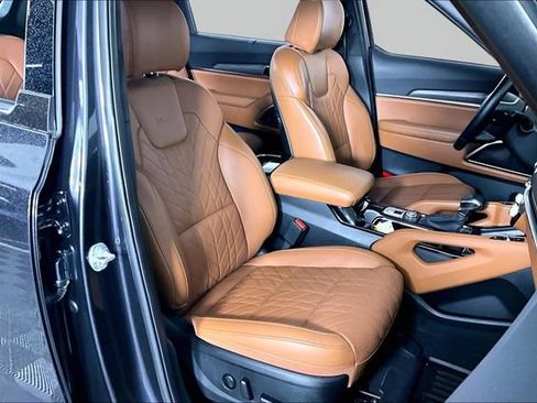 Certified 2025 Kia Telluride SX Prestige X-Pro AWD/4WD image 27