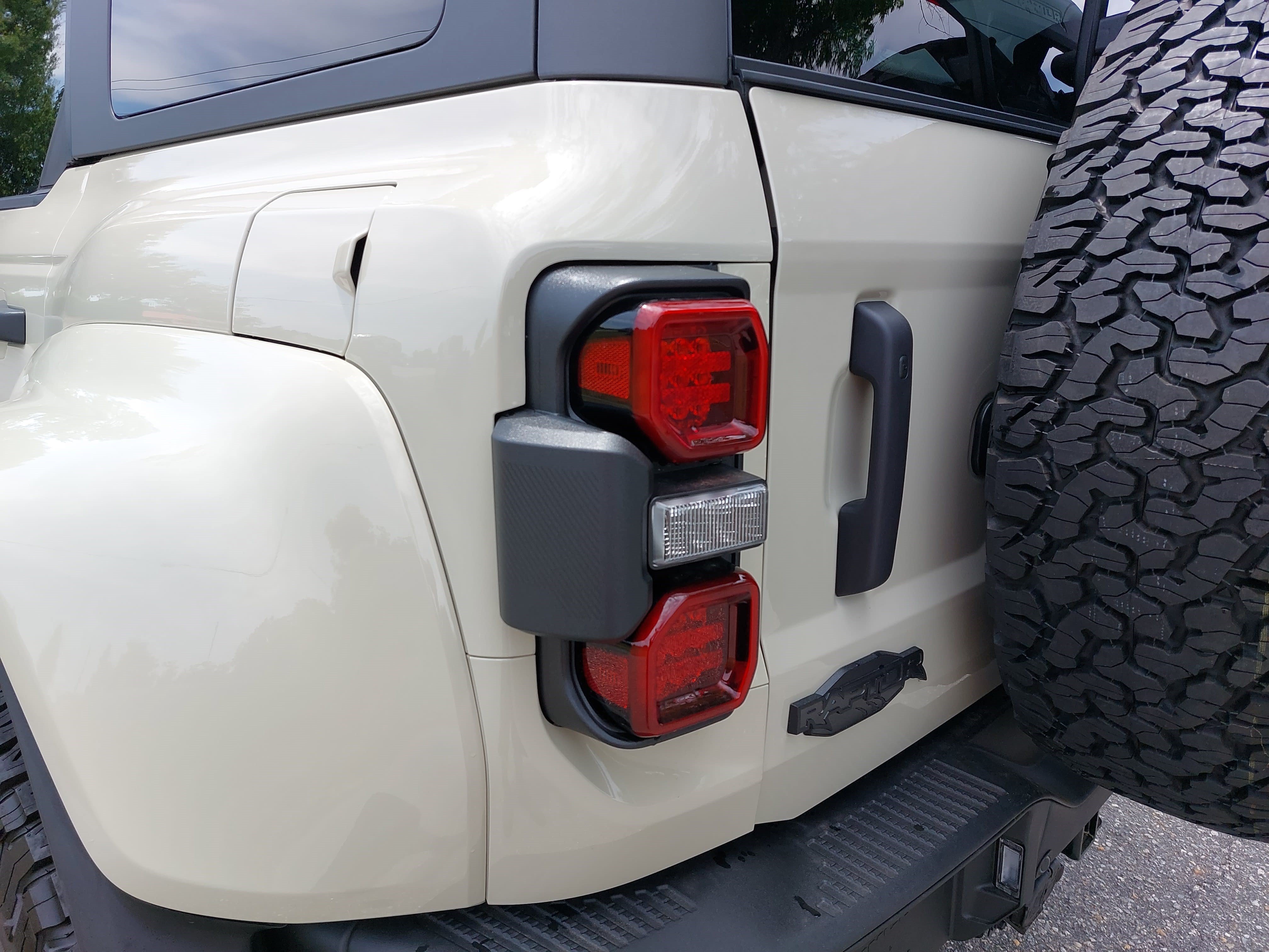 New 2026 Ford Bronco Raptor AWD/4WD image 35