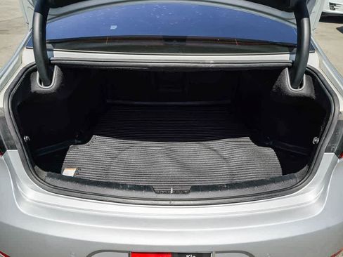 Used 2017 Kia Cadenza Technology FWD image 25