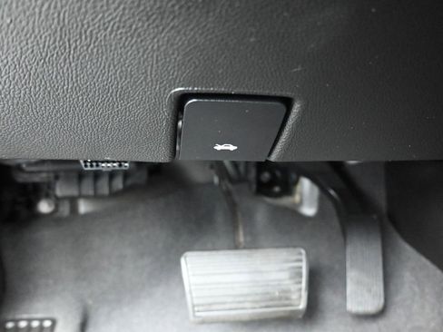 Used 2020 Chevrolet Tahoe LT image 29