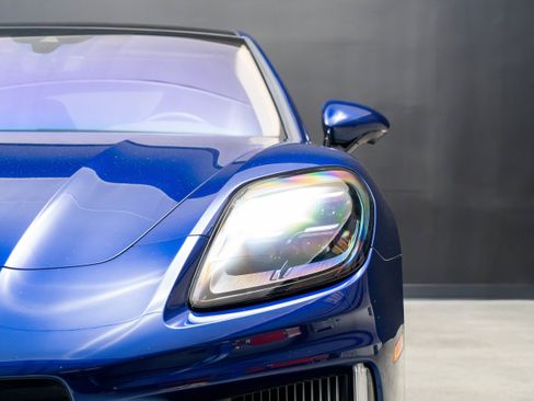 Certified 2024 Porsche Panamera 4 AWD/4WD image 11