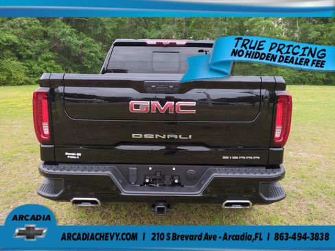 Used 2024 GMC Sierra 1500 Denali w/ Denali Reserve Package AWD/4WD image 5