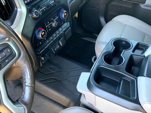 Used 2020 Chevrolet Silverado 1500 LT w/ Texas Edition AWD/4WD image 17